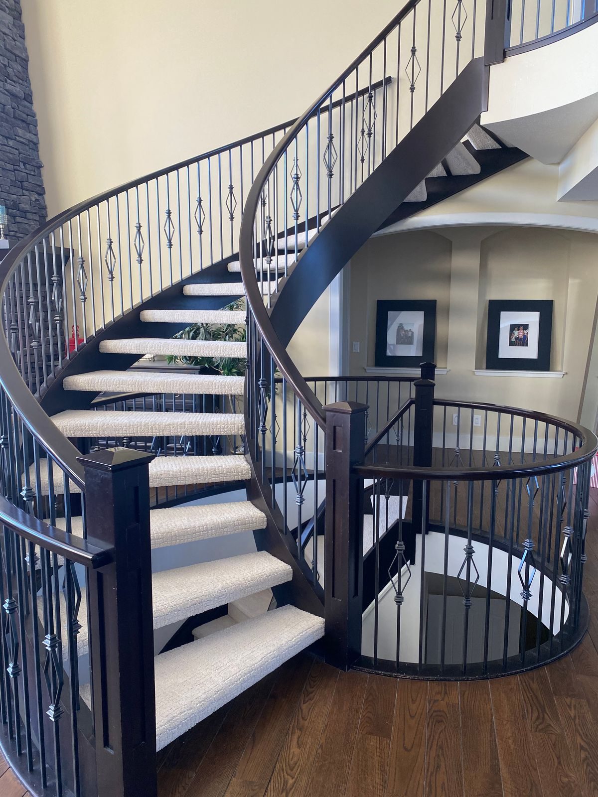 Curved spiral staircase with new treads